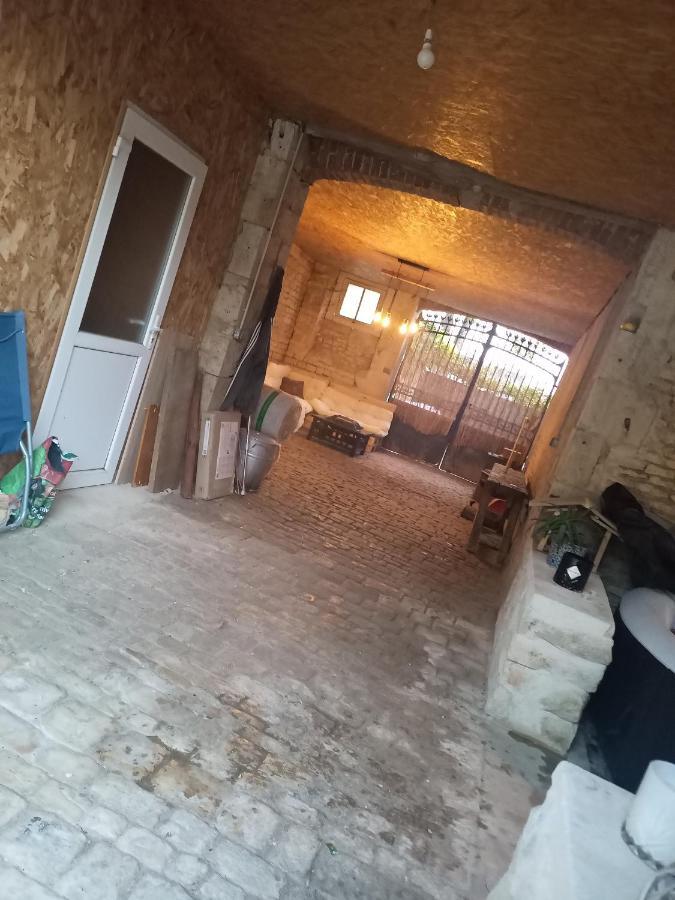 Grande Chambre D'Hote Pour 4 A 5 Personnes Panzió Chef-Boutonne Kültér fotó